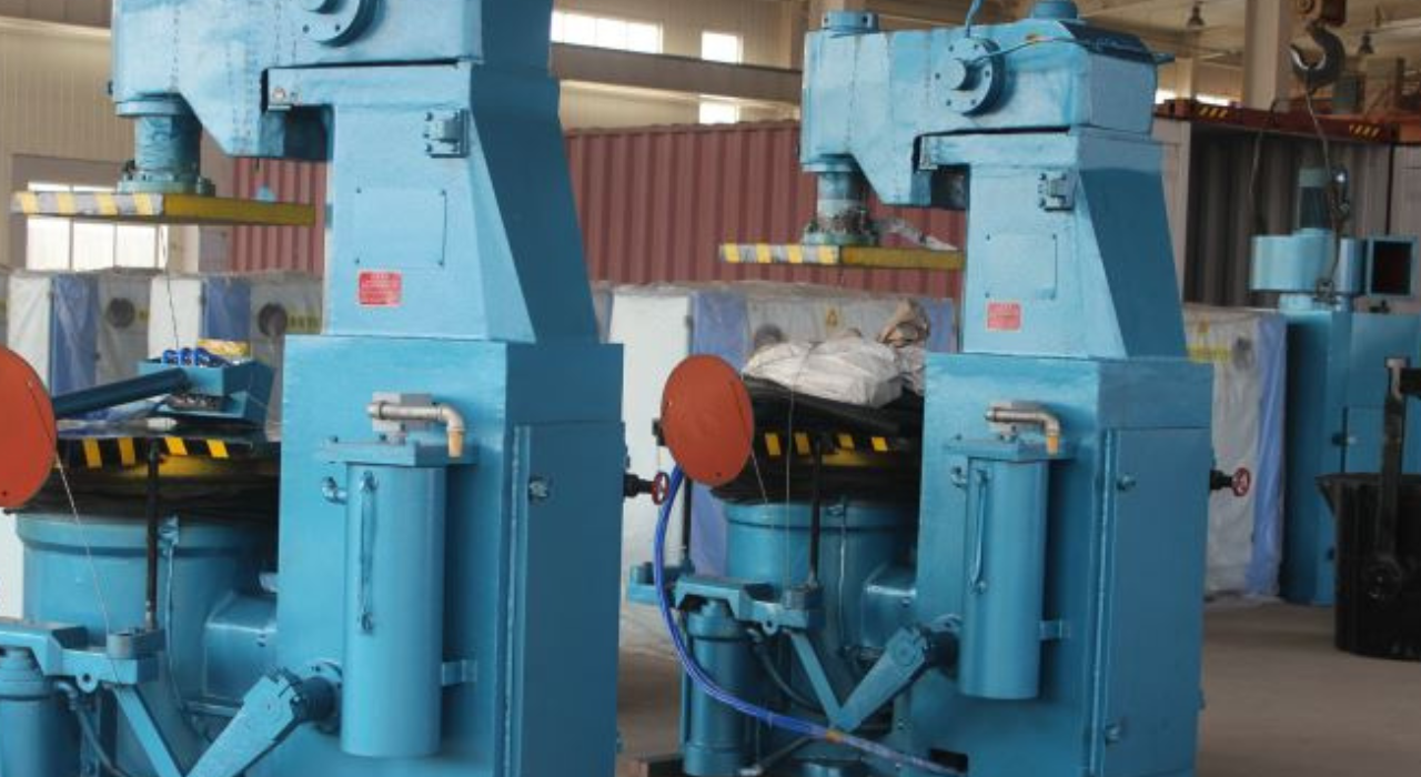 What Are The Key Components Of A Flaskless Molding Machine?